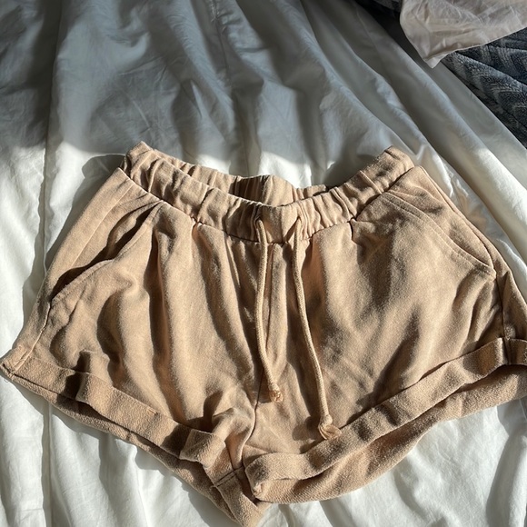 Tan sweat shorts - Picture 1 of 1